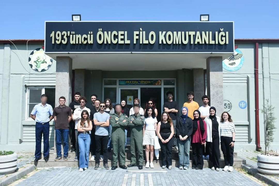 9. Ana Jet Üs Gezisi